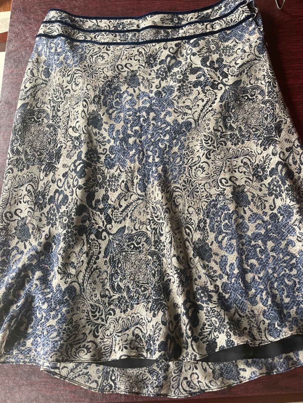 Ann Taylor Lined Blue and Cream Floral A-Line Skirt